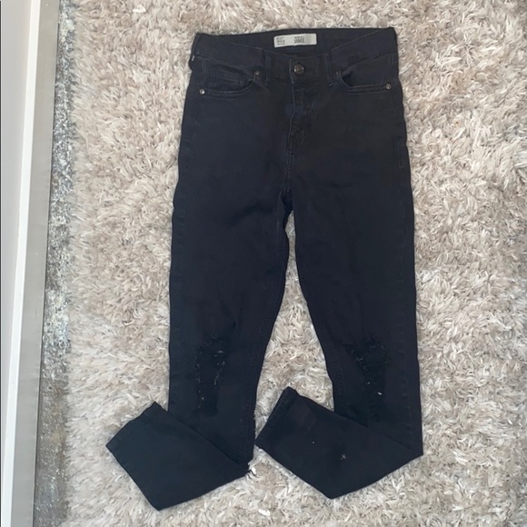 Ripped black TopShop Jamie Jeans - Picture 1 of 2